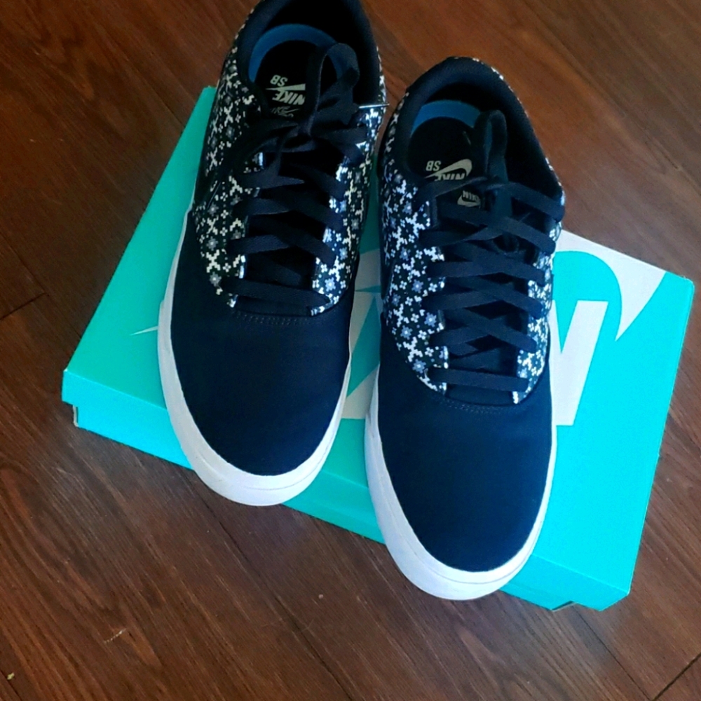 Nike SB Charge CNVS PRM